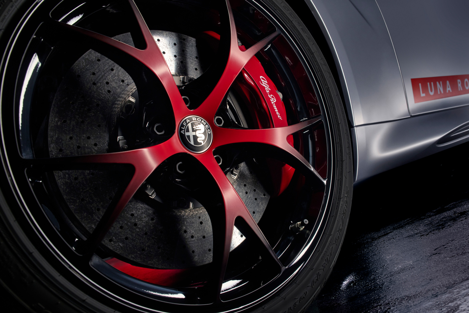 SMALL_GiuliaQuadrifoglioLunaRossa (10)